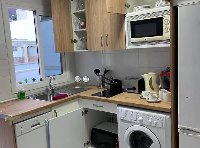 Sunny Cozy & Pretty Penthouse In Sc Apartment