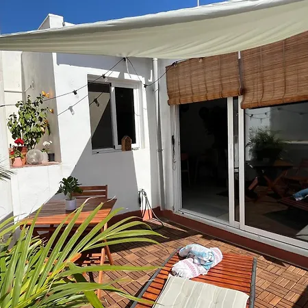 Sunny Cozy & Pretty Penthouse In Sc شقة