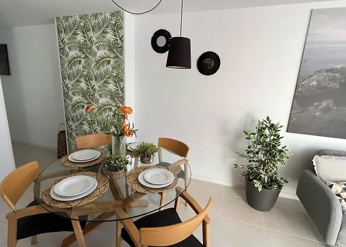 Sunny Cozy & Pretty Penthouse In Sc Apartament